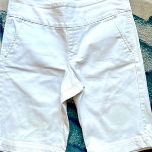 JAG Jeans, White Bermuda, Size 12